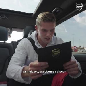 拜托了队长😂约克雷斯读厄德高来信：我唯一需要的是来点助攻