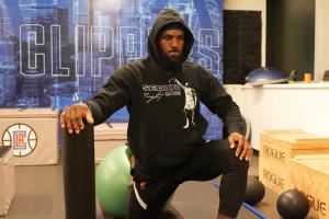 王猛：詹姆斯在快船训练代表在骑士训练也没啥 普天之下都能练