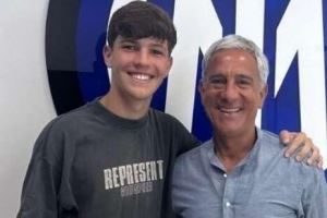 卡博尼也有三兄弟！国米和16岁克里斯蒂亚诺-卡博尼签署职业合同