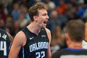 小瓦格纳：会专门练习如何制造身体接触 球队打法现在很适合我