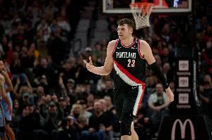 “克林根是战士你就是法师”？小杨：我哥冲锋陷阵我在后面扔水球