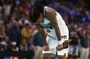 打得烂！莫兰特16投4中&三分4中0仅得12分2板6助 出现3失误