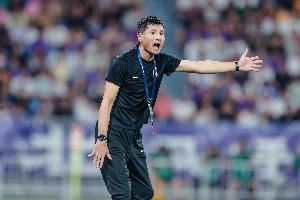 记者：说实话挺佩服邵佳一，中国足球用人之际他勇气可嘉